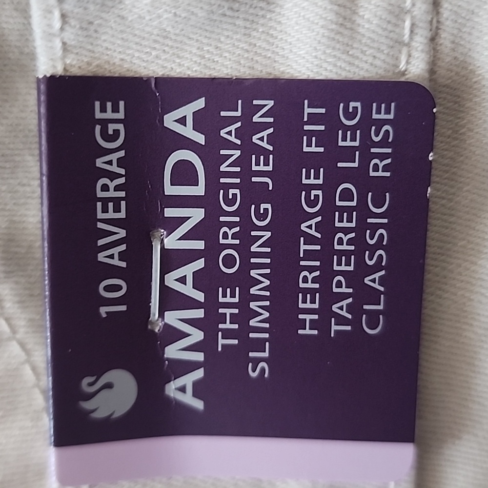 Gloria Vanderbilt NEW Beige Embroidered Amanda Jeans - Picture 3 of 5